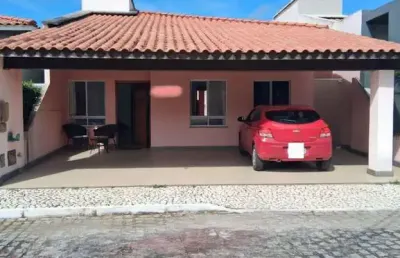 Vendo casa localizada no bairro sim no condomínio villa felicitá, em feira de santana