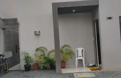 Casa para venda no contrato de gaveta, localizado no condominio génova residence no bairro mangabeira em feira de santana