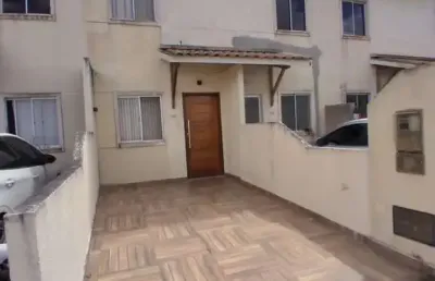 Casa para venda no condominio verde ville localizada no bairro papagaio em feira de santana