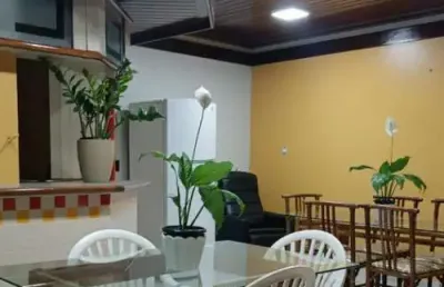 Casa/pensão para locação, localizado no bairro capuchinhos em feira de santana