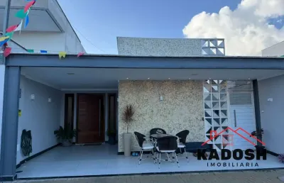 Casa para venda no condominio vila suiça localizada no bairro papagaio em feira de santana