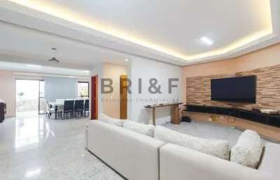 Sobrado a venda com 350m², 4 dormitórios, 2 suítes e 4 vagas no jardim prudência