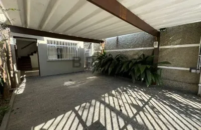 Casa para evnda e locação - 2 dormitórios, 2 vagas, quintal, edícula - brooklin