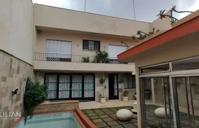 Sobrado de alto padrão em localização super privilegiada ao lado da praça da independência