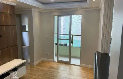 'oportunidade única de investimento: apartamento com 2 dormitórios e sacada próximo do shopping aricanduva!'