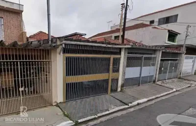 Oportunidade para familia ou construtor. duas casas independentes totalizando 386m² de terreno