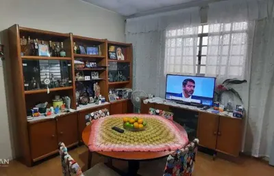 Casa localizada a 700 metros do metro conceição.a venda!!!
