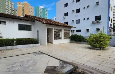 Casa comercial na pituba, salvador-ba: 5 quartos, 3 suítes, 5 salas, 6 banheiros, 4 vagas e 421 m². venha conferir!