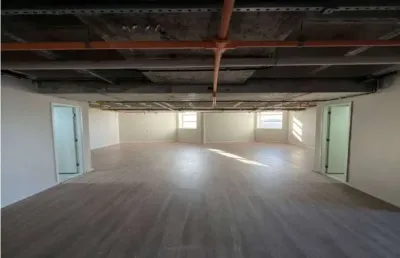 Sala comercial à venda em salvador-ba, bairro caminho das árvores - 6 salas, 4 banheiros, 6 vagas, 205,16m².