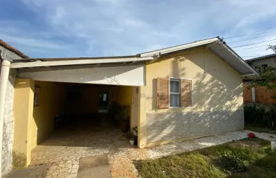 Casa individual no terreno em rua calçada prox praia tapera