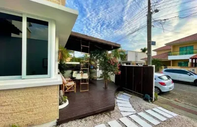 Casa aconchegante financiável, localizada em ótimo loteamento 100% planejado no campeche