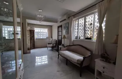 Casa à venda, 3 quartos, 3 suítes, 4 vagas, embaré - santos/sp