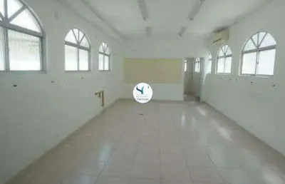 Sobrado triplex com edícula e 10 salas no gonzaga em santos