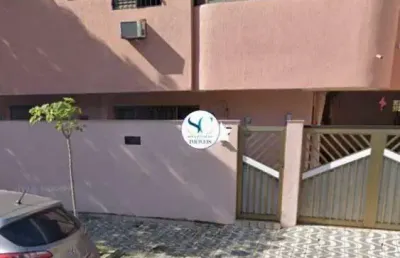 Sobrado à venda com 03 suítes no bairro da ponta da praia!