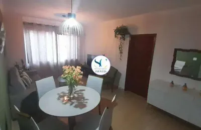 Vende-se apartamento de 02 dormitórios no bairro de ponta da praia em santos.