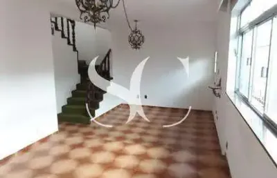 Vende-se casa no bairro da vila jockey clube na cidade de são vicente