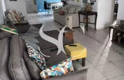 Vende-se apartamento de 03 dormitórios na aparecida em santos