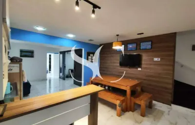 Vende-se sobrado com 03 dormitórios no bairro de ponta da praia em santos