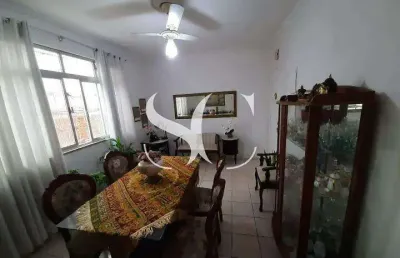 Vende-se apartamentos de 02 dormitórios no bairro de gonzaga em santos.