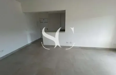 Vende-se apartamento de 02 dormitórios no bairro de canto do forte nem praia grande