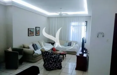 Vende-se casa sobreposta baixa de 03 dormitórios sendo 01 suíte no bairro de embaré em santos