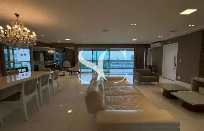 Apartamento impecável com 4 suítes com a melhor localização de santos