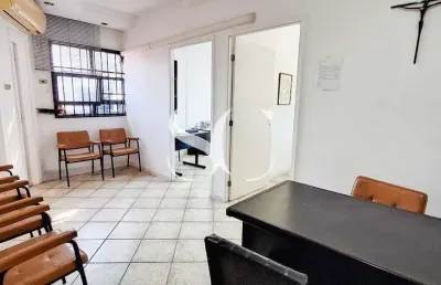 Vende-se conjunto comercial no bairro de encruzilhada em santos