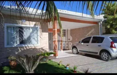 Casa com 3 dormitórios à venda, 112 m² por r$ 550.000,00 - cajueiros (itaipuaçu) - maricá/rj