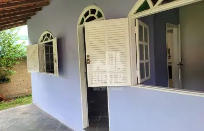 Casa com terreno de 480m² no barroco – 2 quartos, varandão e garagem para até 5 carros
