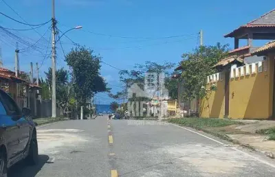 Casa venda r$420 mil, a 300m da praia de ponta negra  2 quartos (1 suíte)  terreno de 240m²  maricá rj
