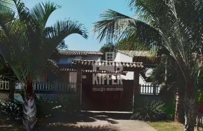 Casa com 4 quartos, suíte, quintal e anexo nos fundos – excelente localização, 2 vagas, aceita pet!