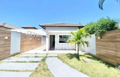 Linda casa em jardim atlântico oeste ! apenas 1 quadra da praia! casa com 3 quartos (1 suíte),  cozinha e banheiros com móveis planejados, em terreno