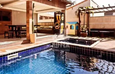 Propriedade com 3 casas, piscina e sauna – ideal para investimento