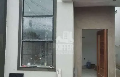 Casa com 3 dormitórios à venda, 100 m² por r$ 590.000,01 - barroco (itaipuaçu) - maricá/rj