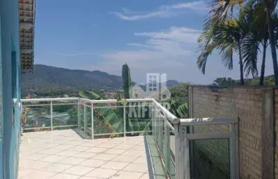 Casa com 4 quartos à venda, 510 m² por r$ 1.200.000 - itaipu - niterói/rj