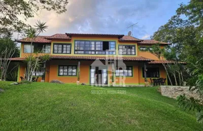 Casa duplex com 264m² em terreno de 5.720m² – vista mar, 4 quartos, ideal para moradia ou investimento