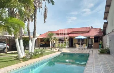Casa com 4 quartos sendo 2 suítes em itaipuaçu barroco