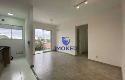 Apartamento com 2 quartos, sendo 1 suíte; sala; sacada; cozinha planejada; 1 vaga coberta, no únicco poá, no bairro vl. santa maria em poá/sp.