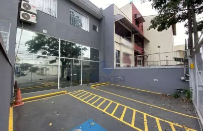 Salão comercial térreo; próximo ao centro de suzano/sp; 250 m²; 2 vagas; 3 salas; 3 banheiros; copa; área de serviço.
