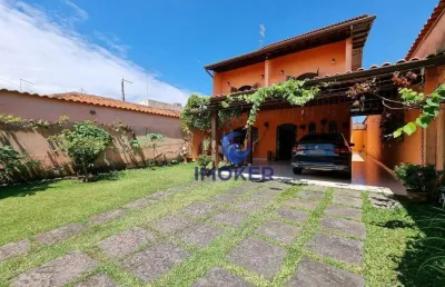 Sobrado próximo ao centro, suzano/sp; 4 quartos (1 suíte); 4 vagas; amplo quintal