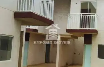 Casa em condomínio fechado com dois dormitórios em  jardim vilma flor