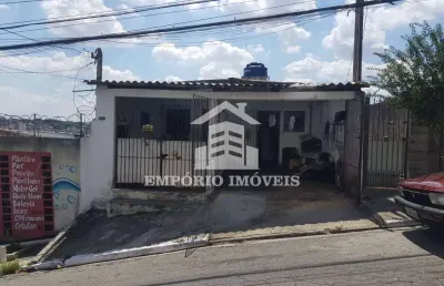 Vende -se um imovel com três casas no valor de c$ 590.000,00