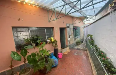 Casa térrea no mogilar – conforto, espaço e localização incrível.