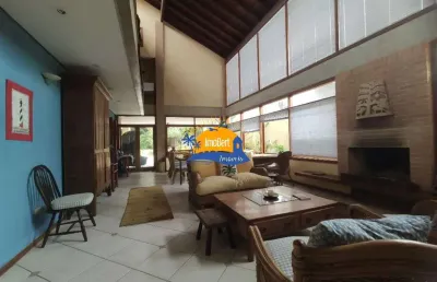 Casa de luxo à venda em bertioga-sp, no bairro riviera: 6 quartos, 5 suítes, 3 salas, 6 banheiros, 4 vagas de garagem, 180m².