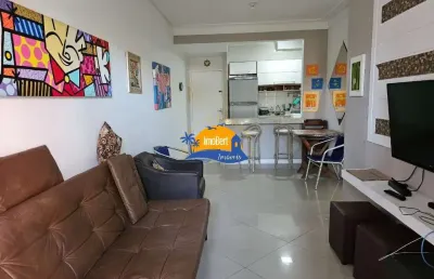 Apartamento à venda  na quadra da praia no centro de bertioga-sp: 2 quartos, 1 suíte, 2 salas, 2 banheiros e 70m² de área. aproveite!