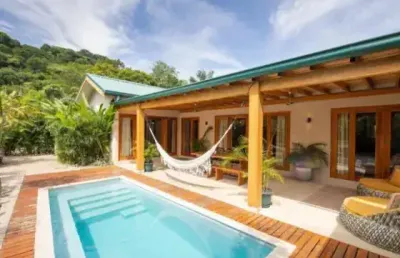 He 1500m² chácara com área gourmet, lazer completo!