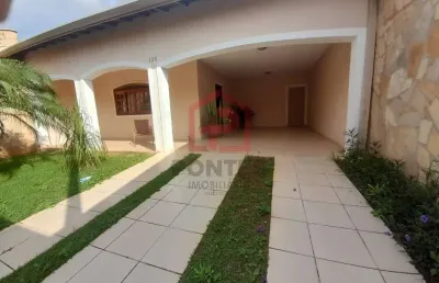 Casa com 3 quartos à venda na vila nossa senhora de fátima, botucatu  por r$ 725.000