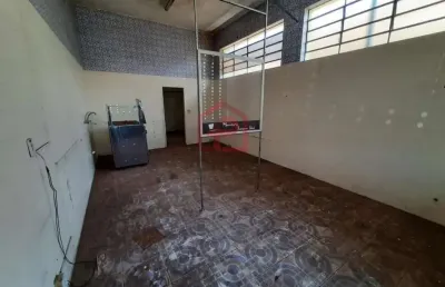 Casa com 3 quartos para alugar na vila maria, botucatu  por r$ 1.600