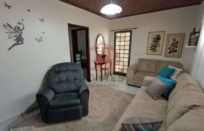 Casa com 3 quartos à venda na vila antártica, botucatu , 166 m2 por r$ 395.000