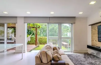 Casa em condomínio com 04 quartos - 4 vagas, 200,36 m² de área privativa - lomba do pinheiro
